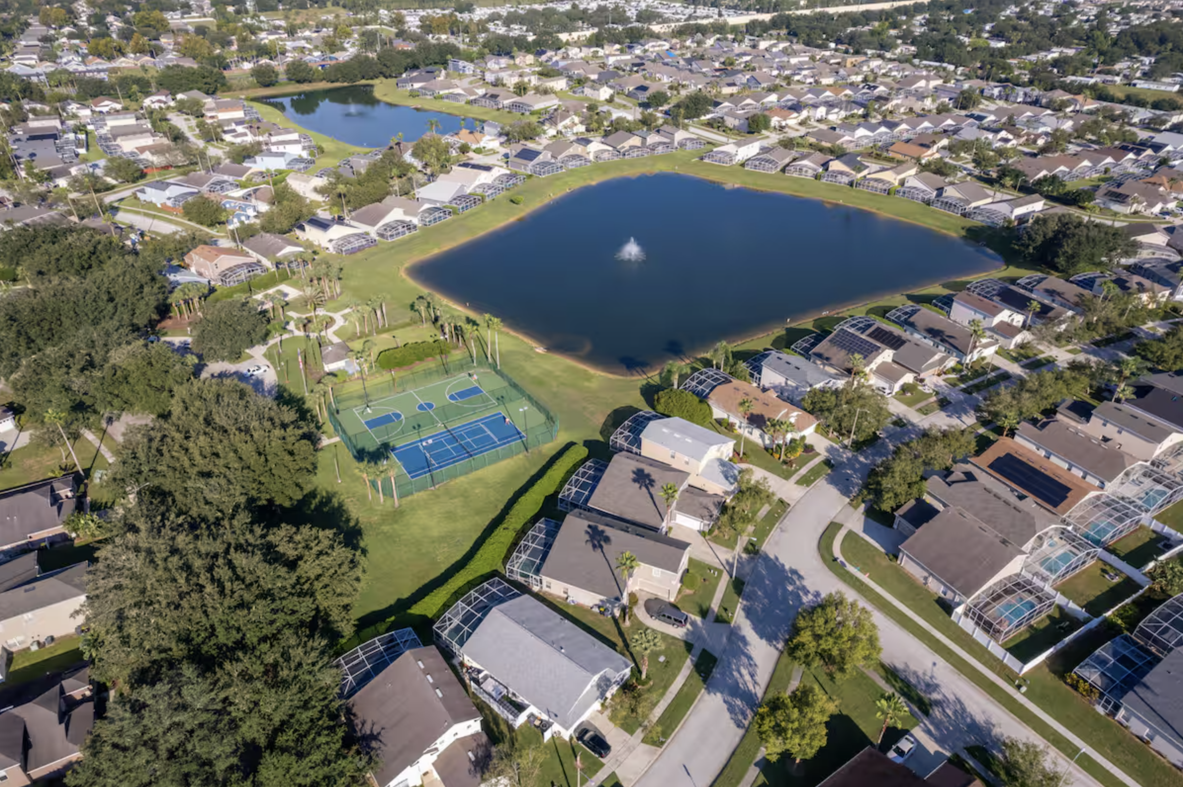 4 bdrm 3 bath pool home grill discounts FL theme